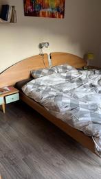 Bed met lattenbodem + gratis commode, Huis en Inrichting, Slaapkamer | Complete slaapkamers, Ophalen, Gebruikt