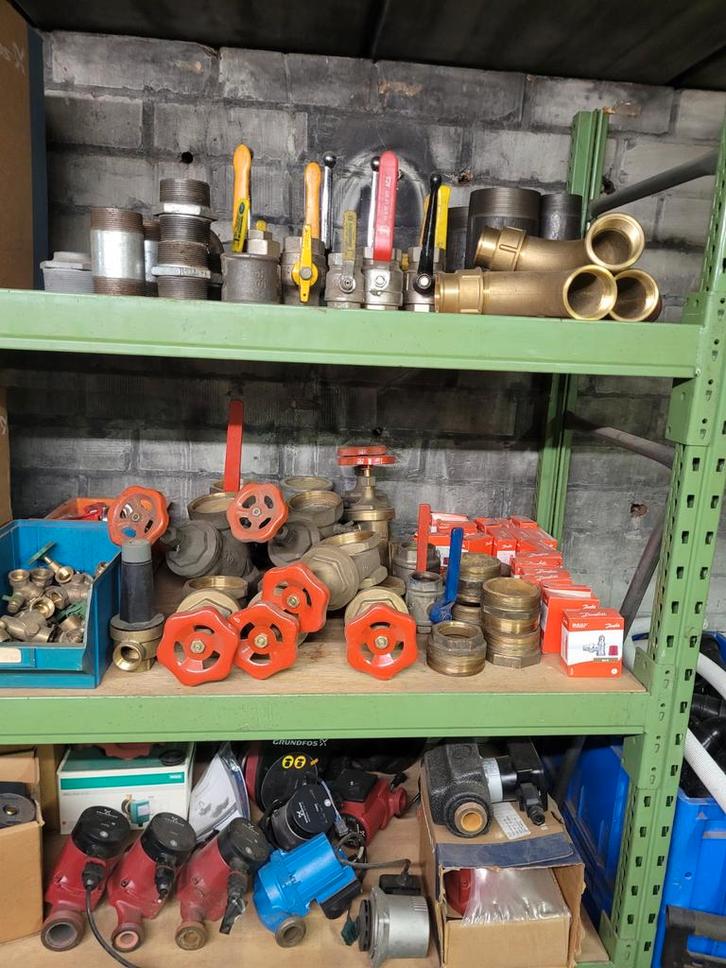 Uitverkoop verwarming en sanitair Koper/staal/pvc Nieuw, Doe-het-zelf en Bouw, Verwarming en Radiatoren, Ophalen