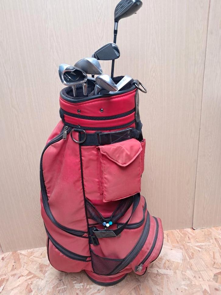 Golfzak met enkele golfsticks voor slechts 40€, Sport en Fitness, Golf, Gebruikt, Ophalen