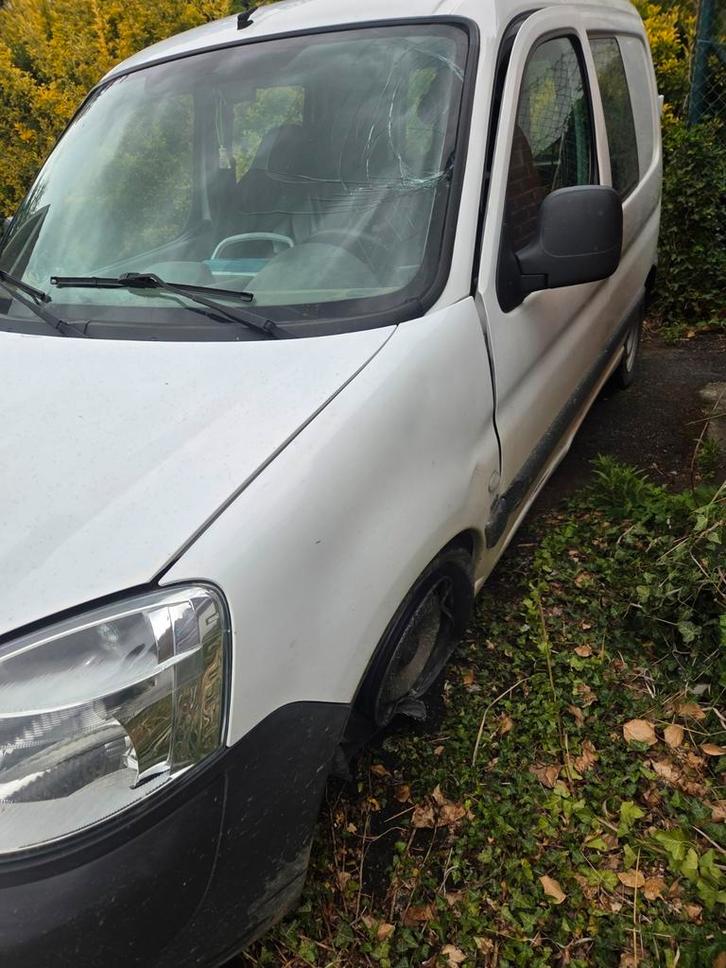 Peugeot partner 2.0L Diesel Ongevalschade!, Auto's, Peugeot, Particulier, Partner, Schuifdeur, Diesel, Ophalen