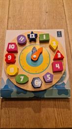 Horloge en bois, Enlèvement, En bois