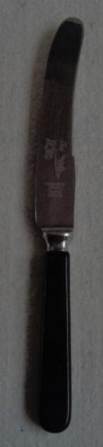 Couteau de table IRIS CUTLERY SHEFFIELD BAKELITE 23,5 cm, Maison & Meubles, Cuisine | Couverts, Utilisé, Enlèvement ou Envoi