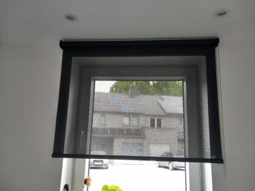 Lot de 2 stores enrouleurs LUXAFLEX beschikbaar voor biedingen