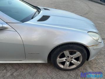 MERCEDES SLK R171 Zilver C775 rechts voorscherm 2005-2011 beschikbaar voor biedingen