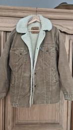 Vest merk levis, Ophalen