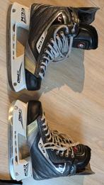 CCM U+ Crazylight ijshockeyschaatsen, Sport en Fitness, IJshockey, Ophalen, Gebruikt, Schaatsen