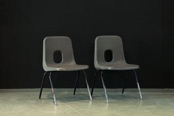 Robin Day voor Hille kinderstoel 5€ per stuk vintage beschikbaar voor biedingen