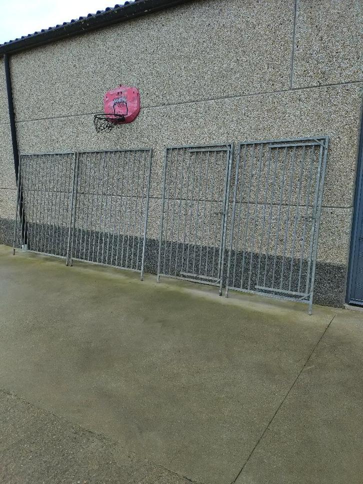 hondenren, Dieren en Toebehoren, Hondenhokken, Gebruikt, Hondenkennel, 100 cm of meer, 110 cm of meer, Ophalen