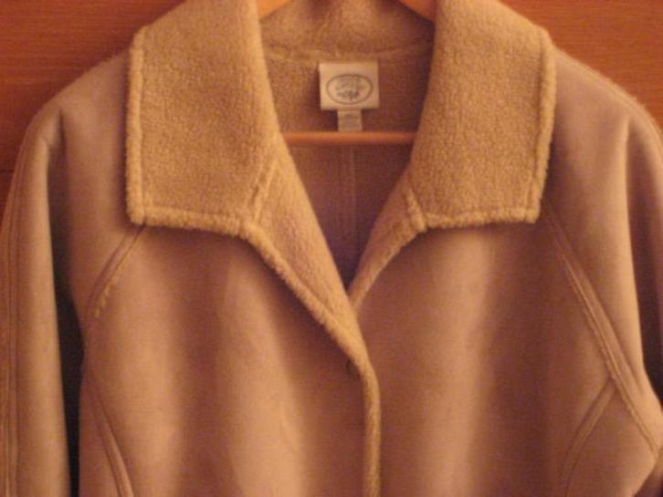 Halflange winterjas - Shearling coat Laura Ashley – mt 40, Kleding | Dames, Jassen | Winter, Zo goed als nieuw, Maat 38/40 (M)