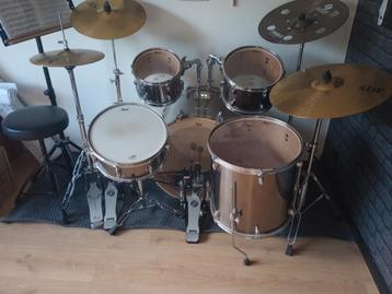 Pearl export "smokey chrome" drumstel beschikbaar voor biedingen