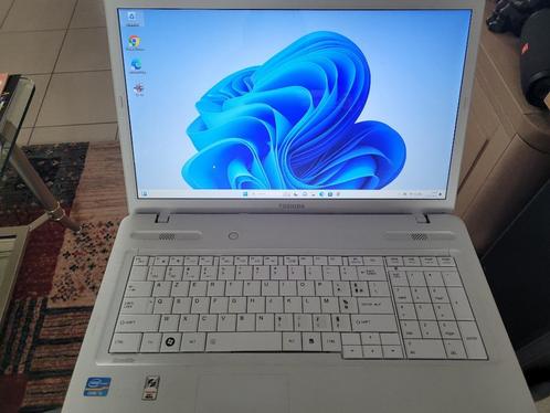 Mooie en snelle laptop 17.3 inch in witte uitvoering, Computers en Software, Windows Laptops, Zo goed als nieuw, 17 inch of meer