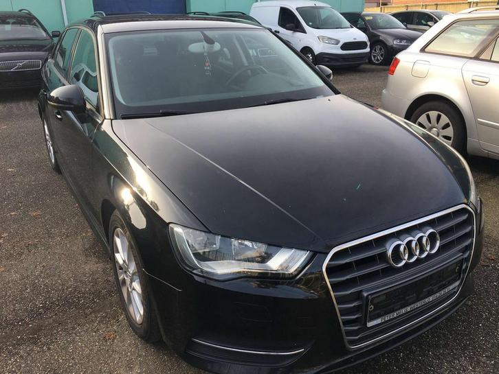 Audi A3 A3 Sportback 1.6 TDi ultra Attraction (bj 2015), Auto's, Audi, Bedrijf, Te koop, A3, ABS, Airbags, Airconditioning, Centrale vergrendeling