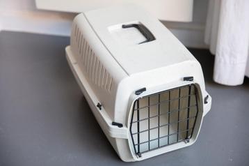 Bench / transportbox voor kat/poes beschikbaar voor biedingen