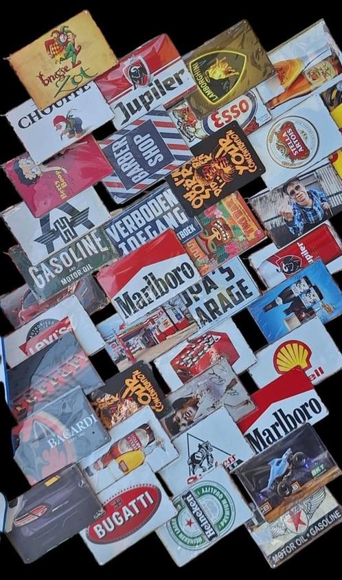 Fris assortiment 100 nieuwe metalen reclamebordjes., Verzamelen, Merken en Reclamevoorwerpen, Nieuw, Reclamebord, Ophalen of Verzenden