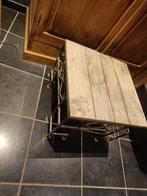 Landelijk tafeltje, Ophalen, Zo goed als nieuw, Landelijk