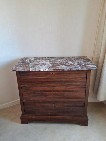 Doit partir urgent ⚠️Meuble commode 1920 lire descriptif  beschikbaar voor biedingen