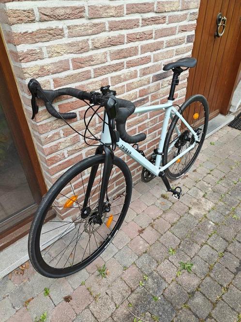 Triban RC120 - zo goed als nieuw, Fietsen en Brommers, Fietsen | Heren | Sportfietsen en Toerfietsen, Nieuw, Overige merken, 15 tot 20 versnellingen