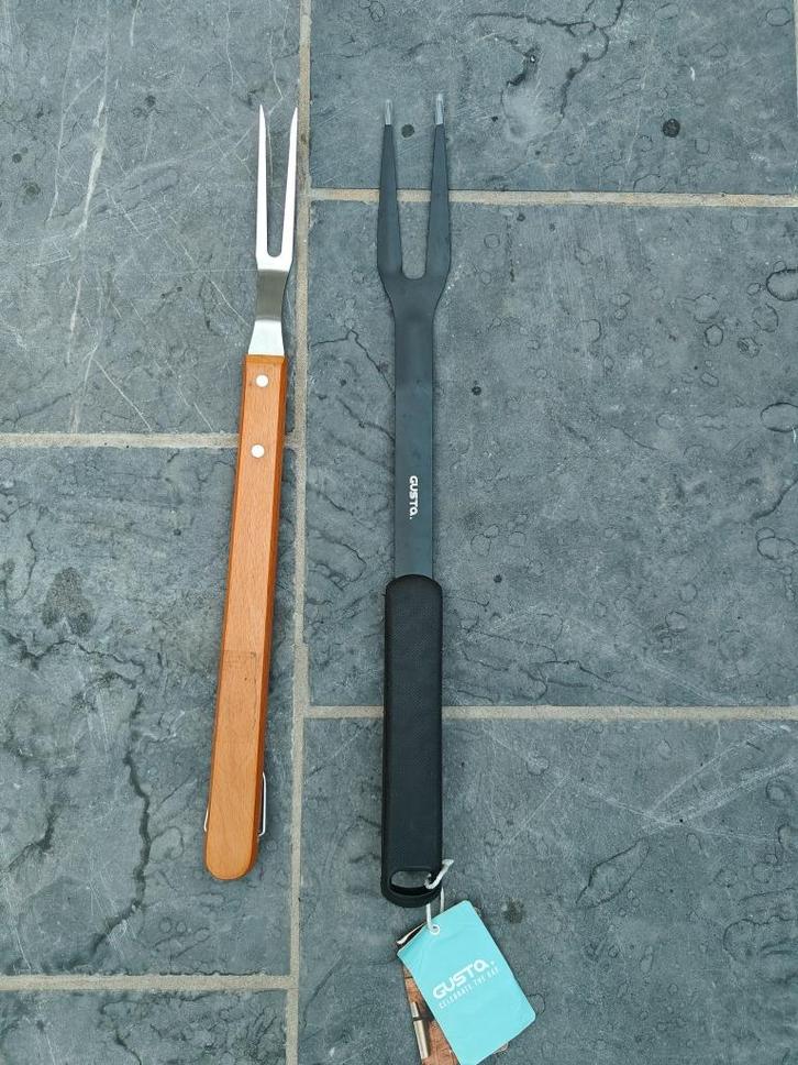 Gusta BBQ-vork + Zwarte BBQ-vork, Tuin en Terras, Barbecue-accessoires, Nieuw, Ophalen of Verzenden