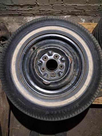 Ford.. mustang speedboot met 2 wielen, Pontiac, enz.  beschikbaar voor biedingen