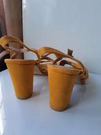 Chaussures à talons pointure 41, Enlèvement