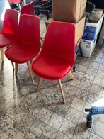 4 rode design eetkamerstoelen met houten poten, Huis en Inrichting, Stoelen, Ophalen, Leer, Design, Zo goed als nieuw