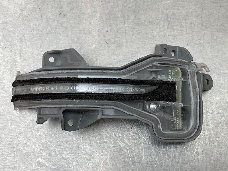 CLIGNOTANT RÉTROVISEUR GAUCHE Civic (FK1 / 2/3) (|V299AL|), Autos : Pièces & Accessoires, Éclairage, Honda, Utilisé