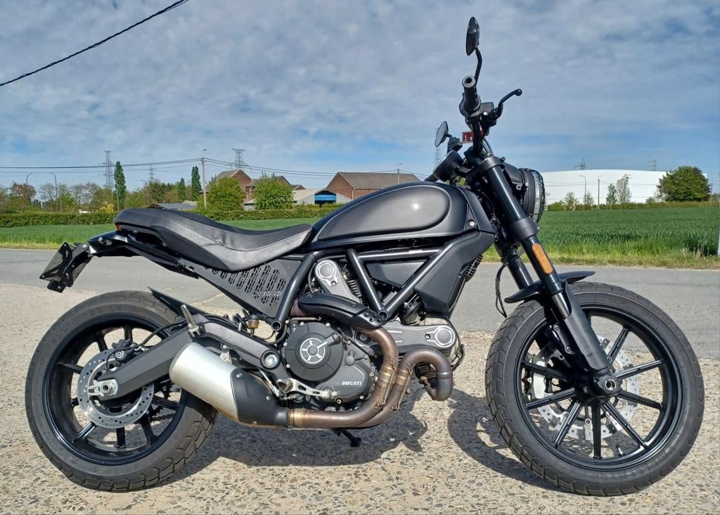 Ducati scrambler 800 full throttle 2016  9800kms CT OK, Particulier, ABS
