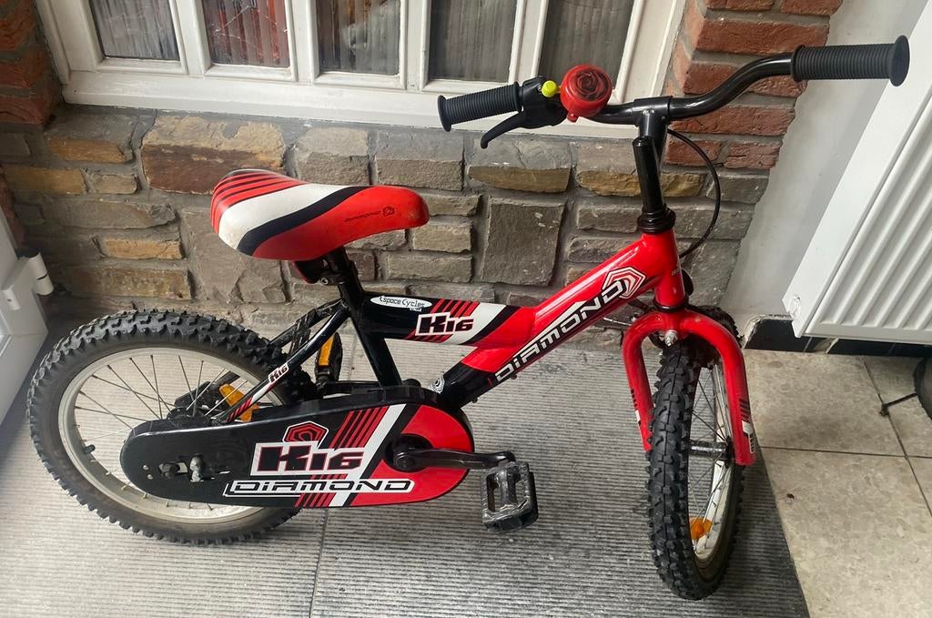 Velo rouge 16 pouces diamond, Vélos & Vélomoteurs, Enlèvement, Utilisé, 16 pouces, Frein à main