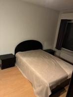 Twijfelaar bed + IKEA Morgedal matras + 2 nachtkastjes, Ophalen, Twijfelaar