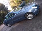 Mercedes E220, Autos, Mercedes-Benz, Electronic Stability Program (ESP), Achat, Boîte manuelle, Particulier