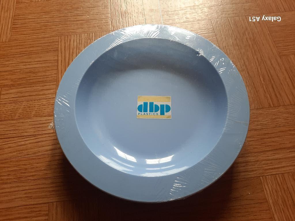 nieuw pakket borden in dikke sterke pvc, Maison & Meubles, Cuisine| Tupperware, Enlèvement ou Envoi, Neuf