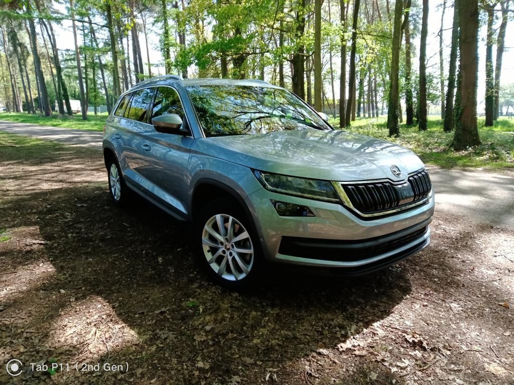 SKODA KODIAQ 2.0 TSI Automatique 140 kW (190 ch), Autos, Cuir, Argent ou Gris, Entretenue par le concessionnaire, 5 places