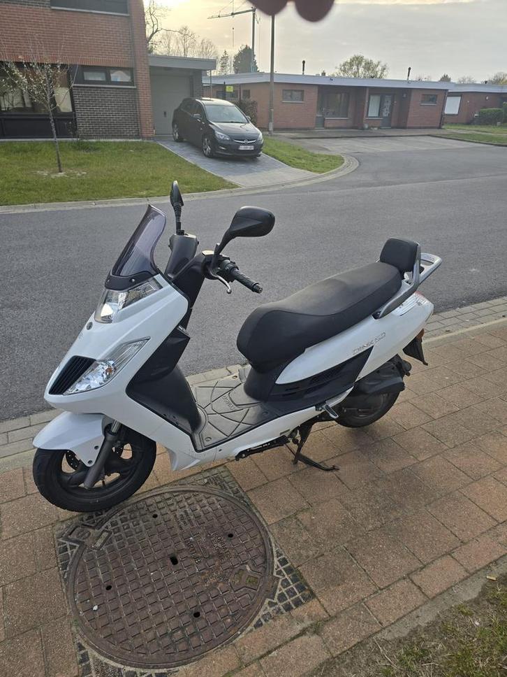 Kymco dink 500 b klasse, Vélos & Vélomoteurs, Scooters | Peugeot, Utilisé, Autres modèles, Classe B (45 km/h), Essence, Enlèvement