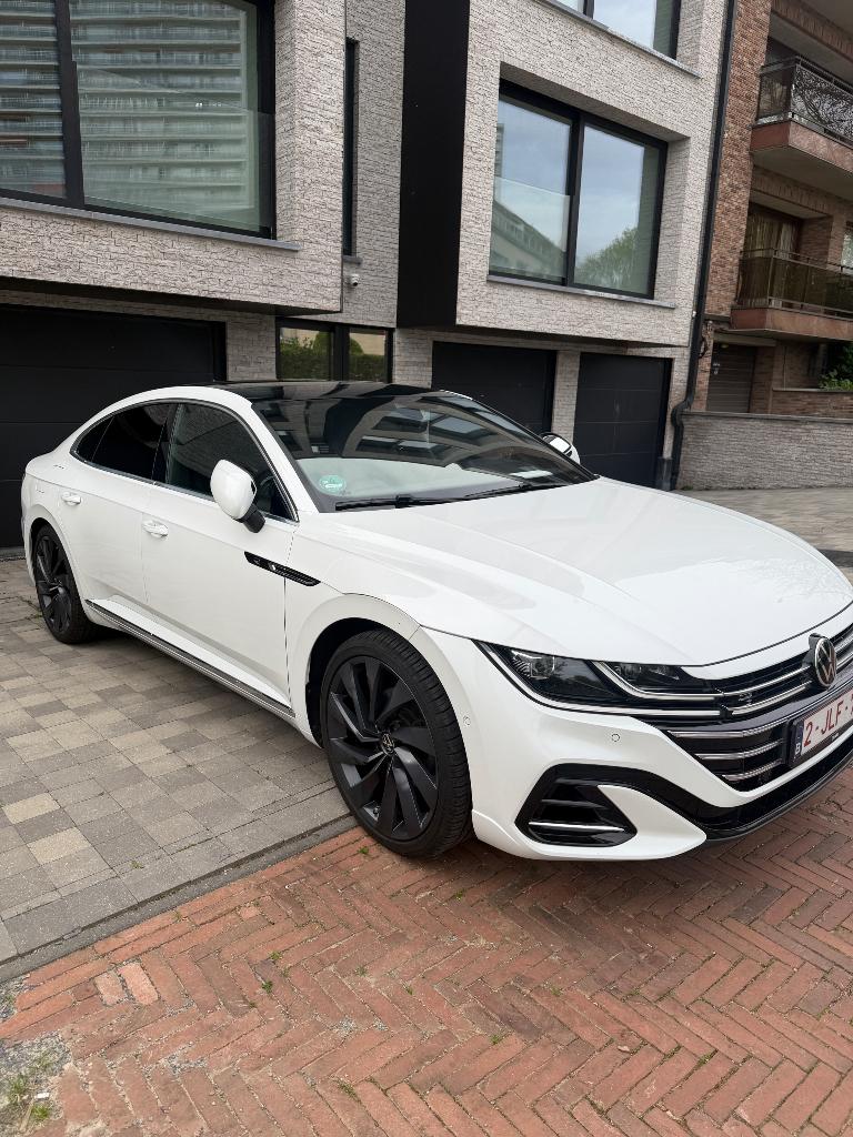VW Arteon 2.0 Diesel R-Line, Cuir, Euro 6, Noir, 5 portes