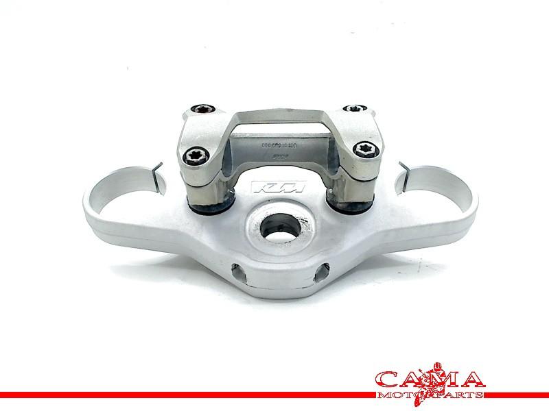 TOP YOKE TROIS POINTS KTM 690 Duke 2012-2015 (76001034032), Motos, Dhr. S. di Majo, Utilisé, Info@cama-motorparts.nl, P.J. Troelstraweg 8 8
3144 CX  MAASSLUIS, NL