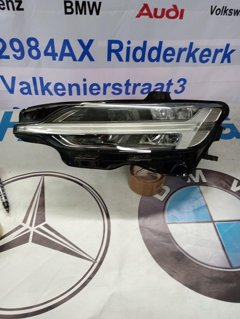 VOLVO V60 S60 VOL LED KOPLAMP RECHTS 32338014, Autos : Pièces & Accessoires, Éclairage, Volvo, Utilisé, Enlèvement ou Envoi