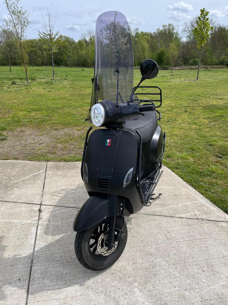 GTS Toscana Dynamic (B-Klasse), Ophalen, Klasse B (45 km/u), Zo goed als nieuw