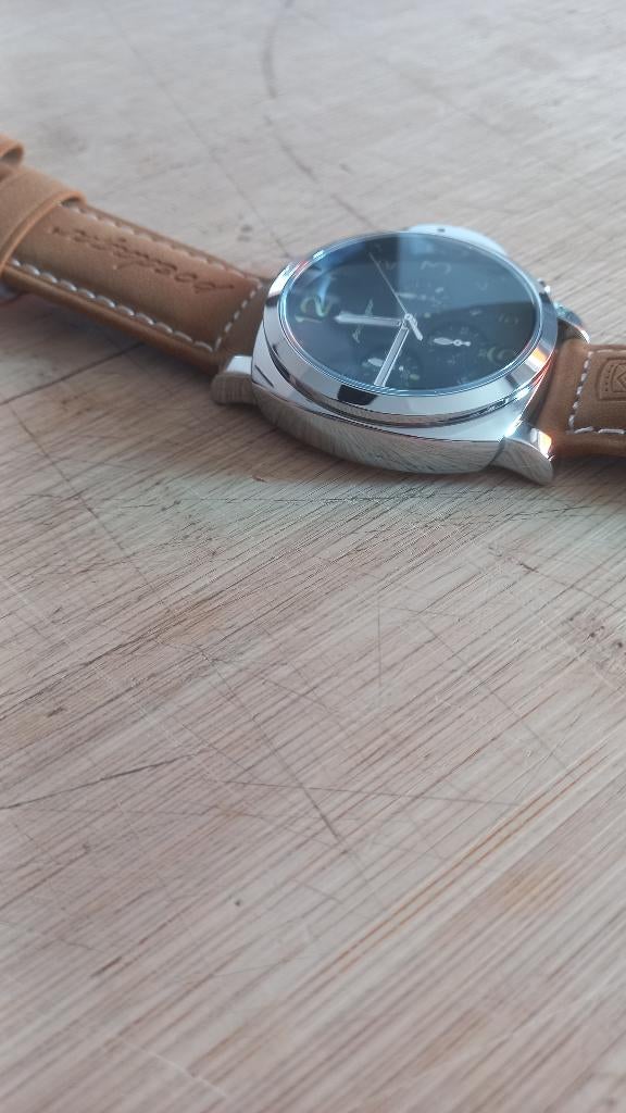 NOUVELLE MONTRE HOMME, Bijoux, Sacs & Beauté, Montres | Hommes, Enlèvement ou Envoi, Acier, Synthétique, Neuf