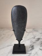 Stone Polished Axe with stand Uele Congo, Enlèvement ou Envoi