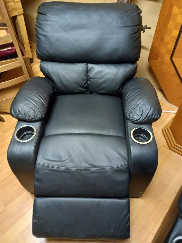 Fauteuil simili cuir noir, Enlèvement, Cuir
