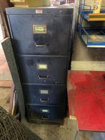 Metalen kast, Huis en Inrichting, Kasten | Roldeurkasten en Archiefkasten, Ophalen, Zo goed als nieuw