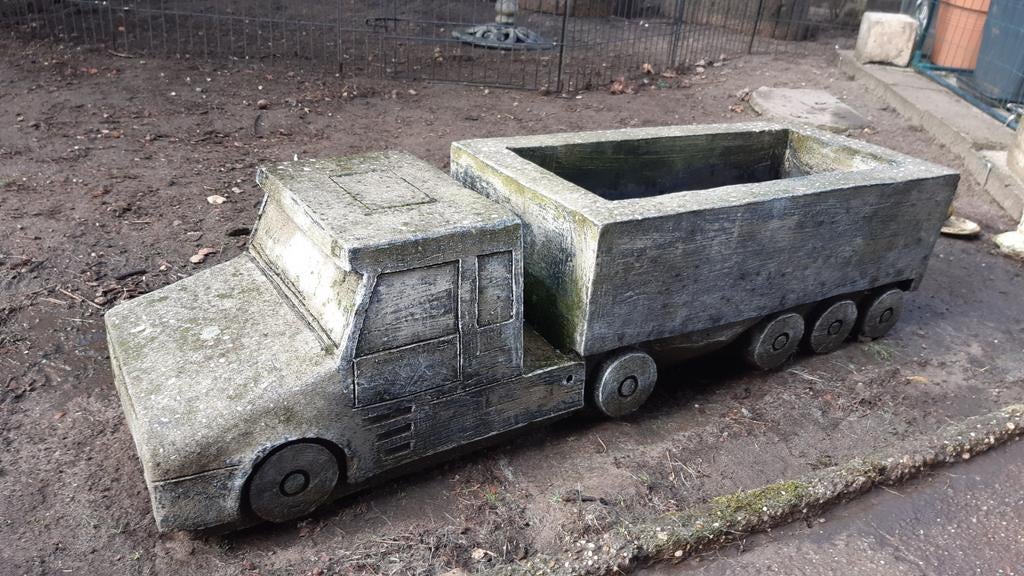 Grote betonnen vrachtwagen bloembak 1 meter lang, Ophalen