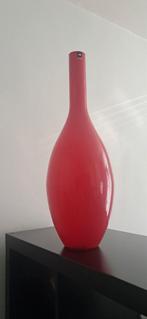 Rode vaas Leonardo, Ophalen