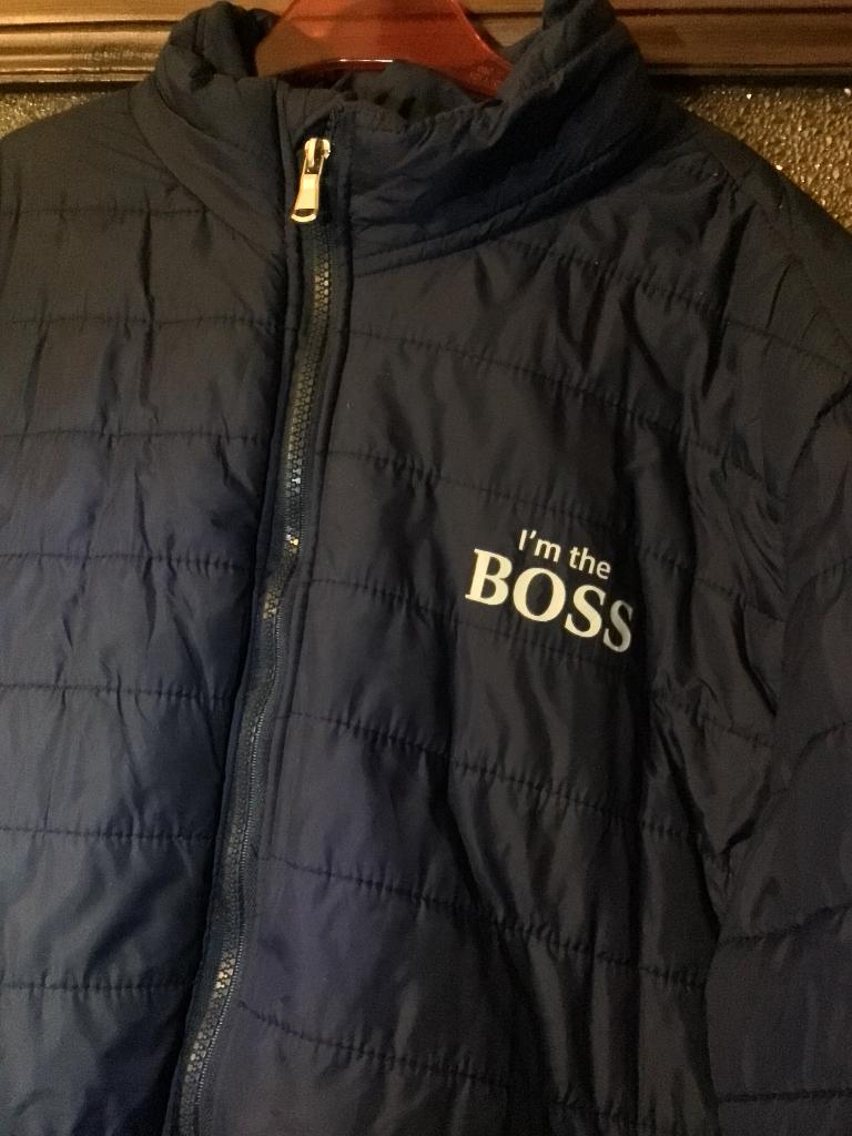 Donker blauwe jas I am the Boss large, Kleding | Dames, Ophalen of Verzenden