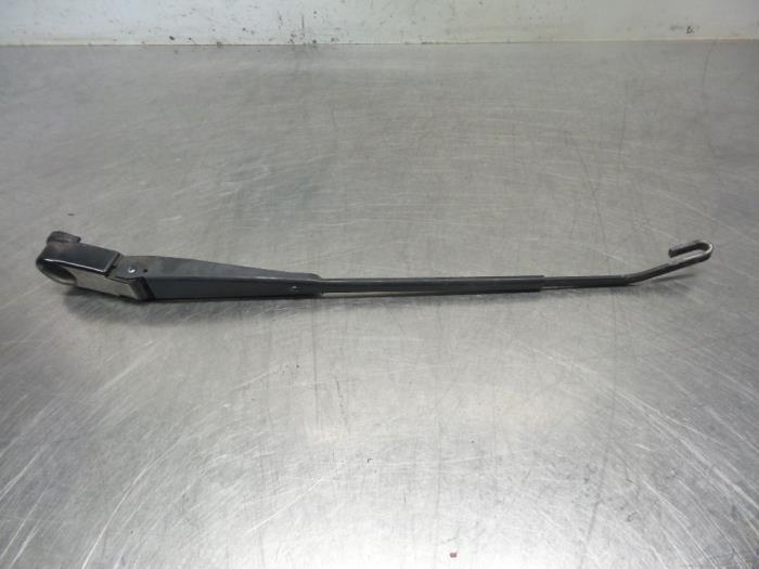 Ruitenwisserarm voor van een Landrover Discovery (Discovery, Auto-onderdelen, Ruiten en Toebehoren, Land Rover, Gebruikt, Ophalen of Verzenden