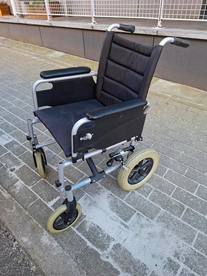 Chaise roulante pliable Vermeiren Éclips+, Divers, Chaises roulantes, Enlèvement