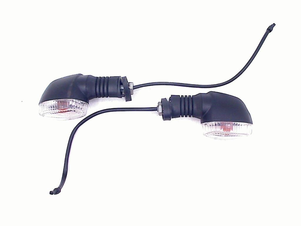 KNIPPERLICHT VOOR. SET. Piaggio MP3 400 2007-2010, Dhr. S. di Majo, Gebruikt, Info@cama-motorparts.nl, P.J. Troelstraweg 8 8
3144 CX  MAASSLUIS, NL