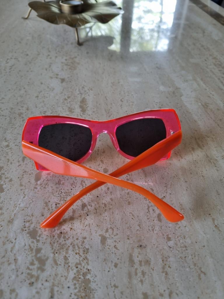 Tim Van Steenbergen -zonnebril, Ophalen, Zonnebril