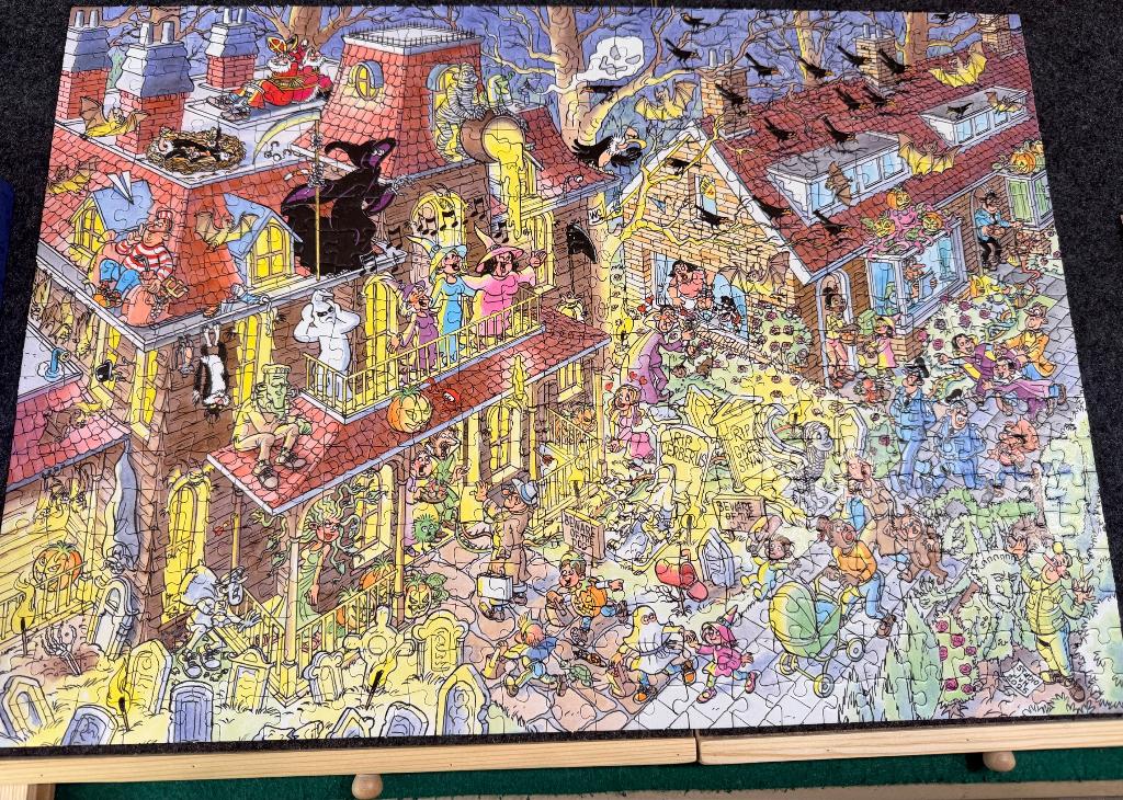 Puzzel Jan Van Haasteren - Trick or Treat - 500 stukjes, Hobby en Vrije tijd, Ophalen of Verzenden, 500 t/m 1500 stukjes, Zo goed als nieuw