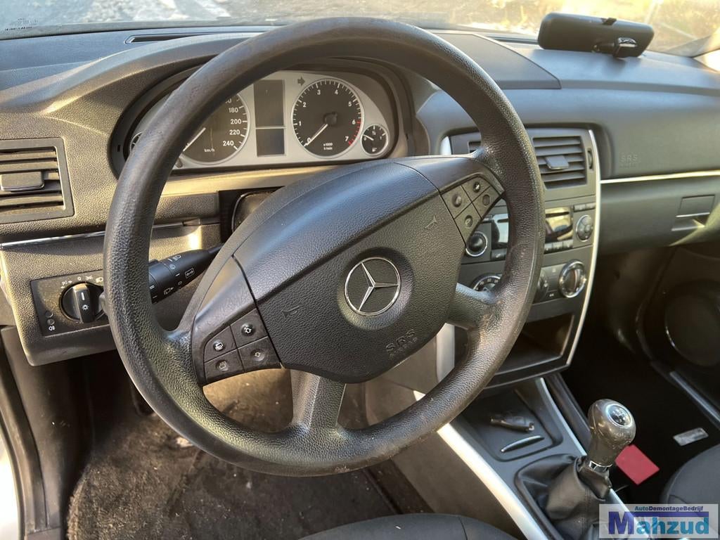 MERCEDES B KLASSE W245 dashboard delen luchtrooster airbag, Gebruikt, Mercedes-Benz AG, Mercedes-Benz, Mercedesstrasse 120
70372  Stuttgart, DE
